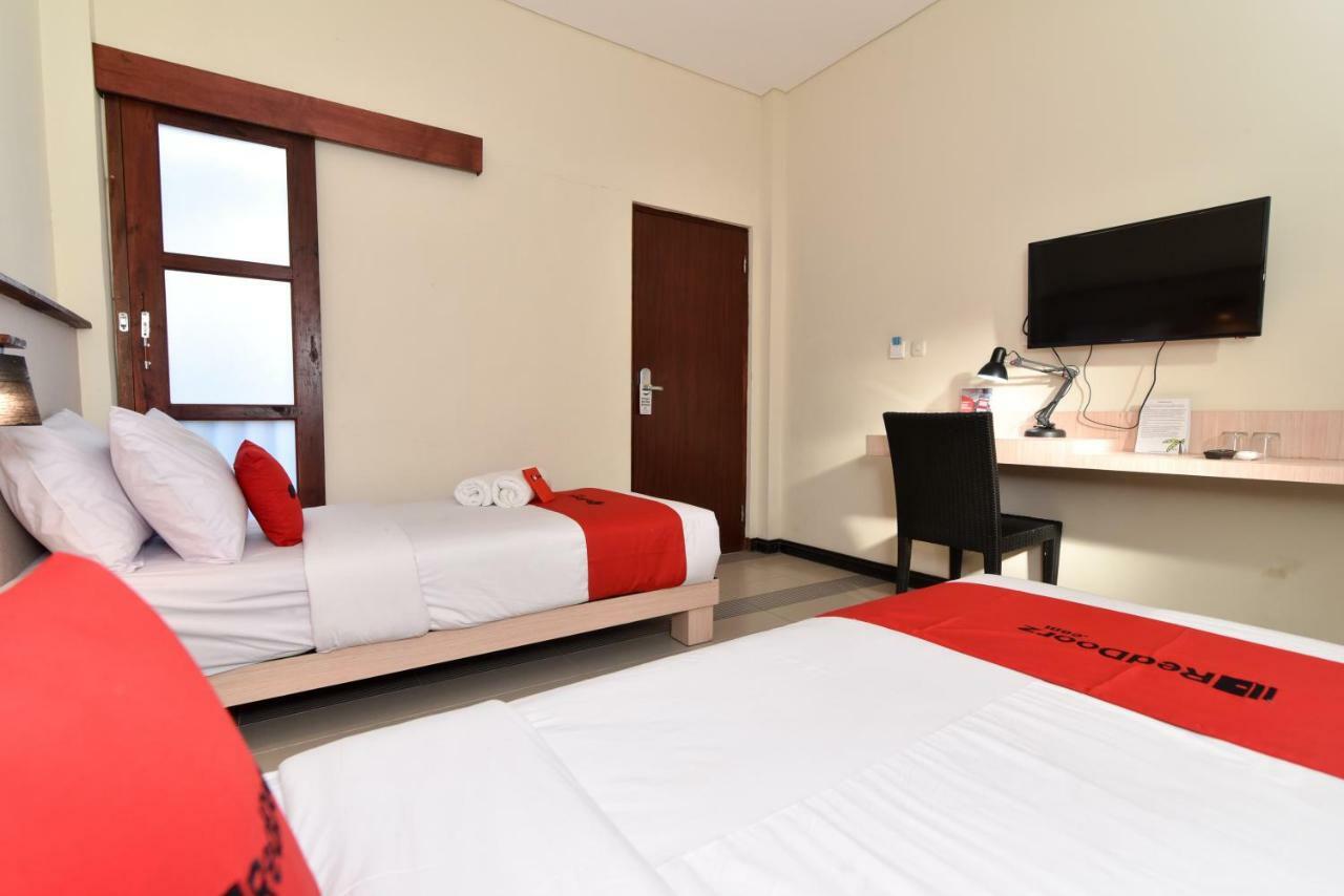 Hotel Reddoorz Near Legian Street Kuta Lombok Zewnętrze zdjęcie