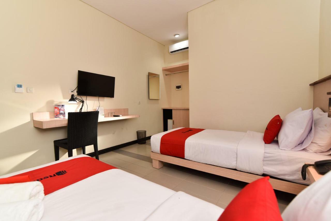 Hotel Reddoorz Near Legian Street Kuta Lombok Zewnętrze zdjęcie
