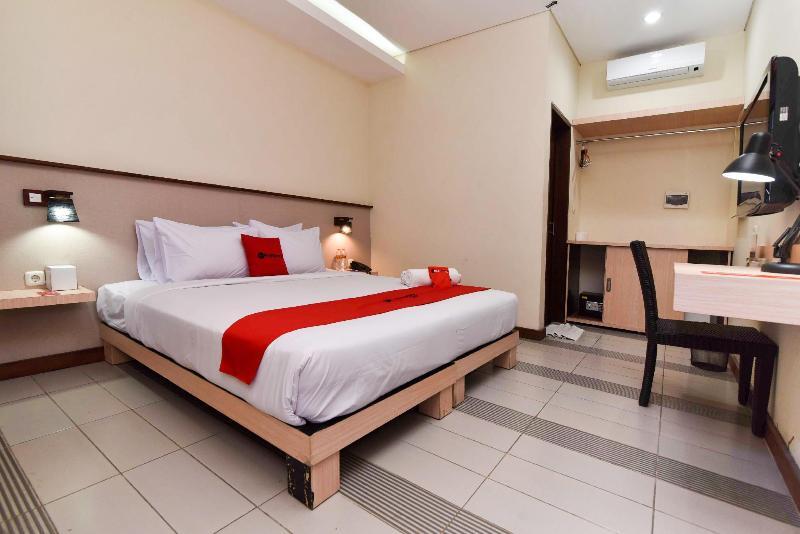 Hotel Reddoorz Near Legian Street Kuta Lombok Zewnętrze zdjęcie